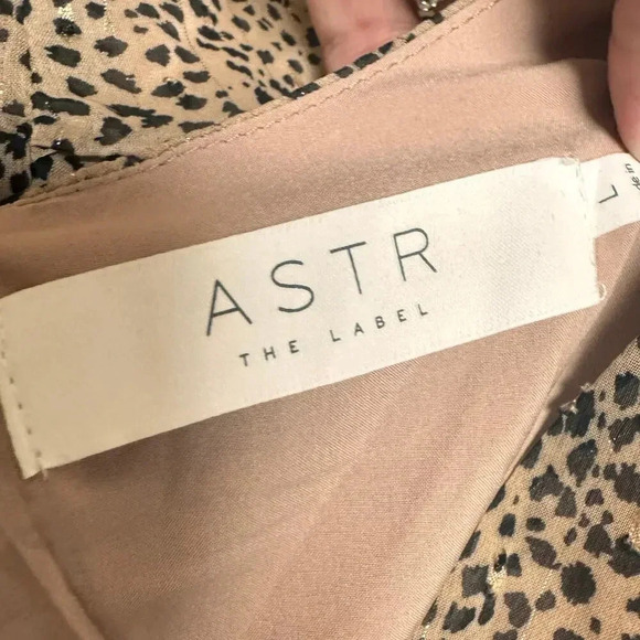 New ASTR The Label Medine Midi Dress Leopard Animal Print Draped Front Women's L - Picture 6 of 12